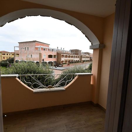 Appartamento Vista Mare Punta Tegge Ла Мадалена Екстериор снимка