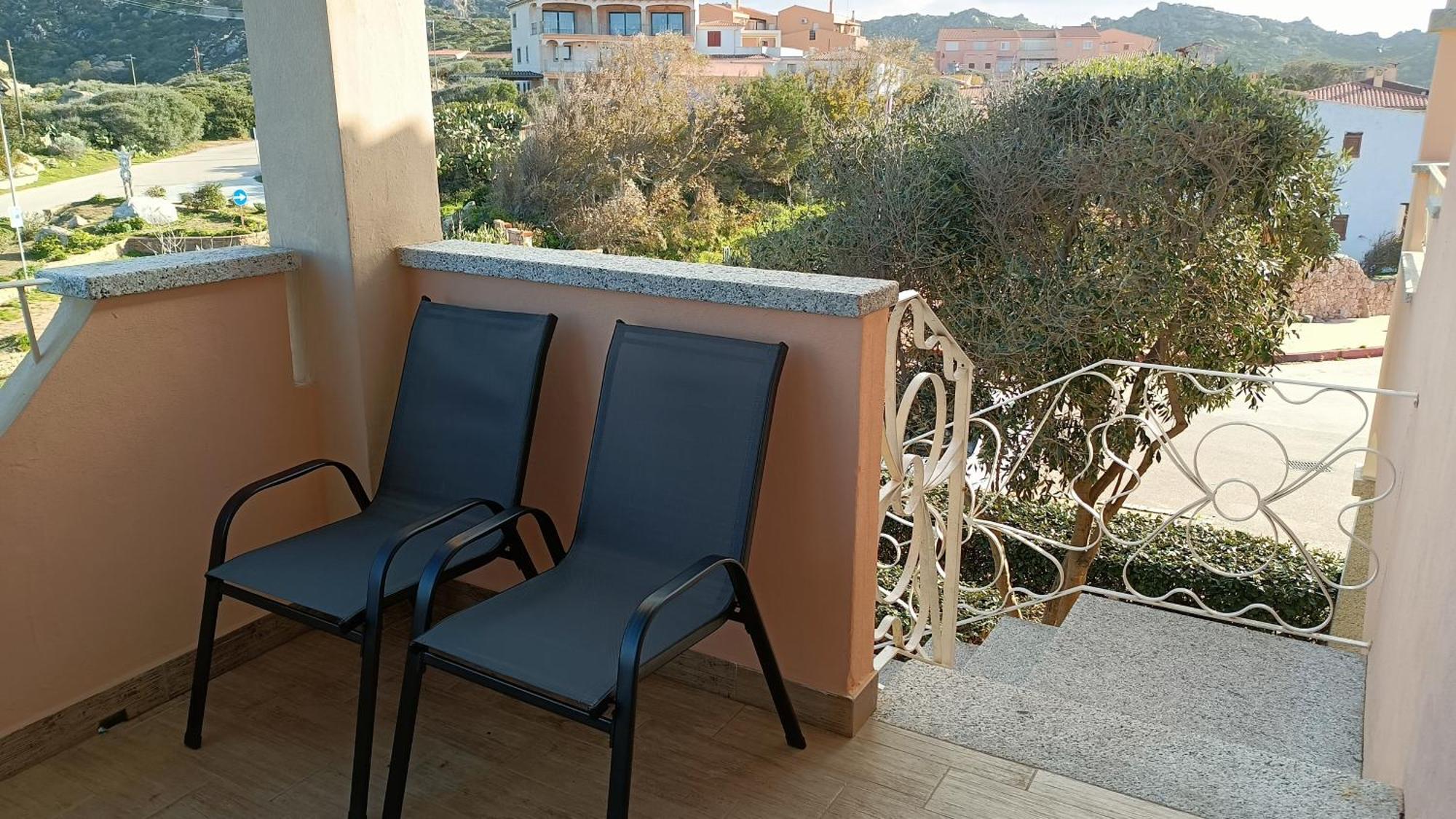 Appartamento Vista Mare Punta Tegge Ла Мадалена Екстериор снимка