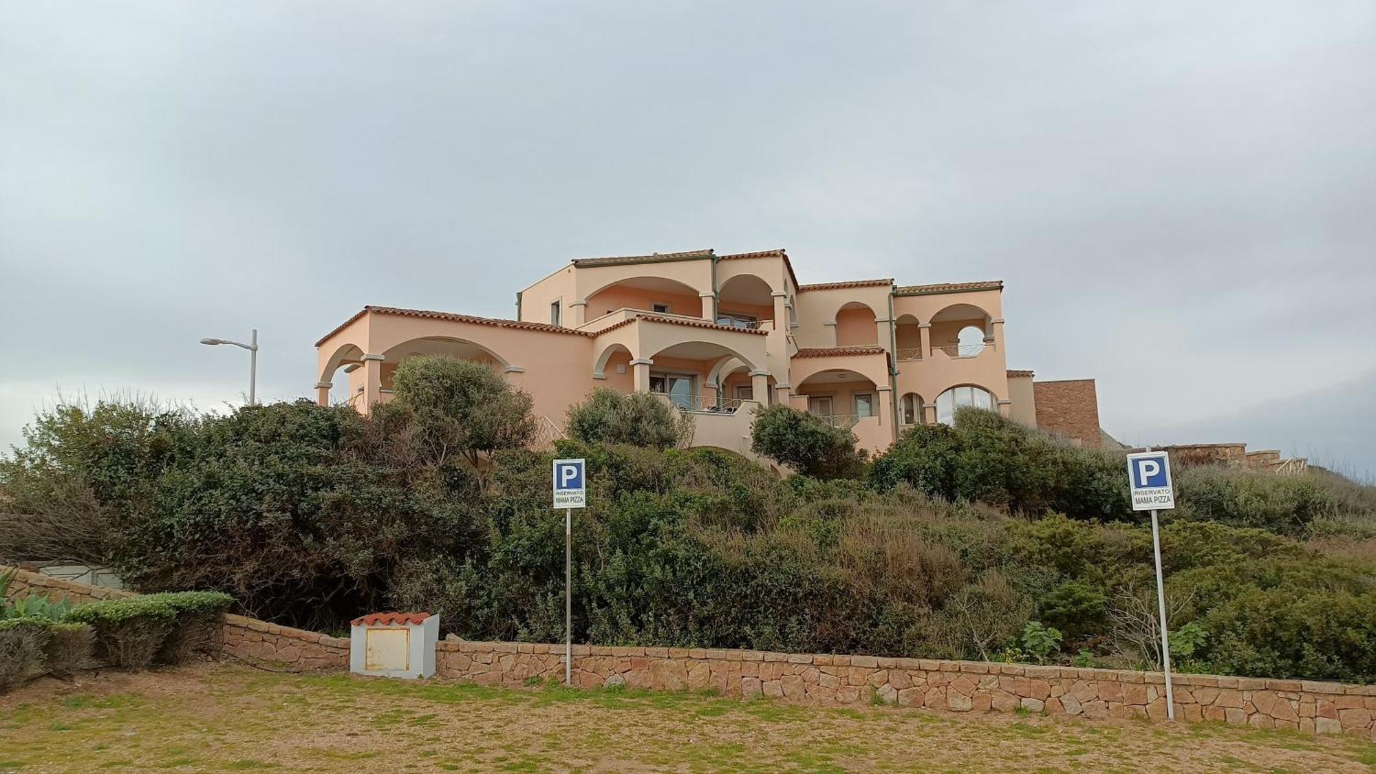 Appartamento Vista Mare Punta Tegge Ла Мадалена Екстериор снимка